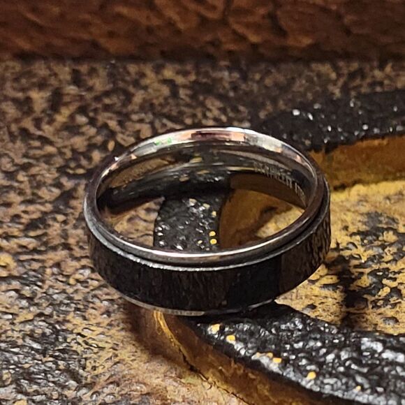 Personalized Engraved Mens Black Spinner Promise Ring - Mens Fidget Spinner Ring - Picture 3 of 8